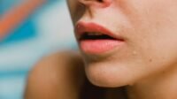 Bibir Basah Kualitas Air Liur